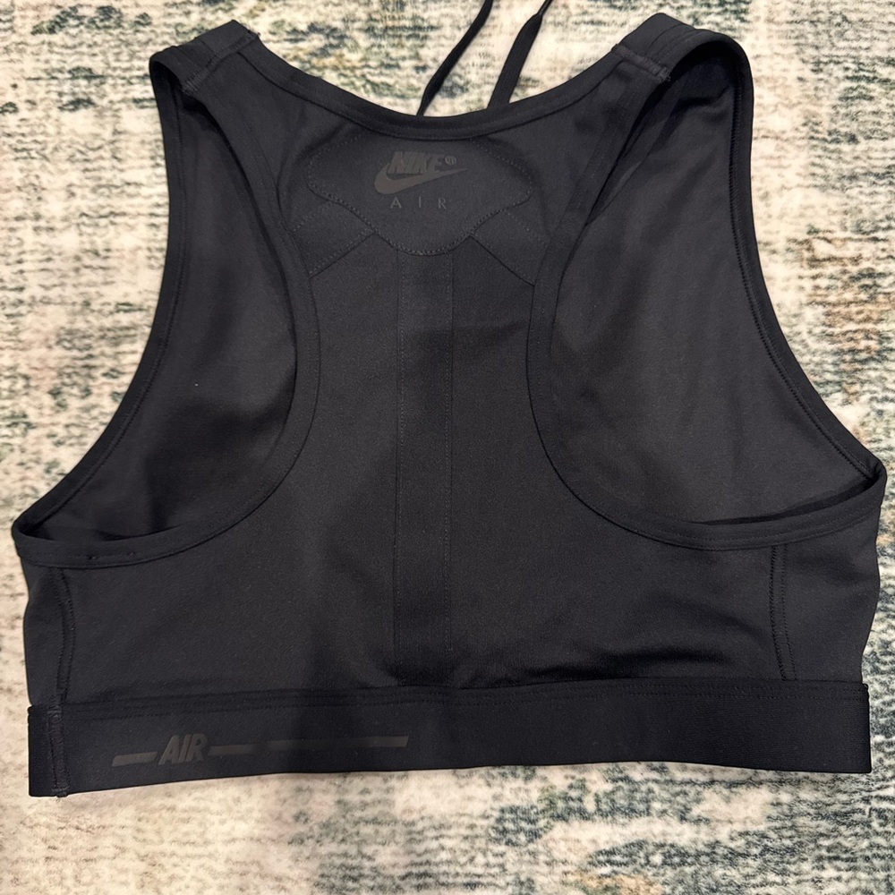 Women Nikes sports bra small - Picture 2 of 2